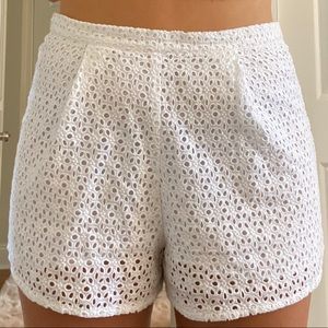 Line and Dot White crochet shorts